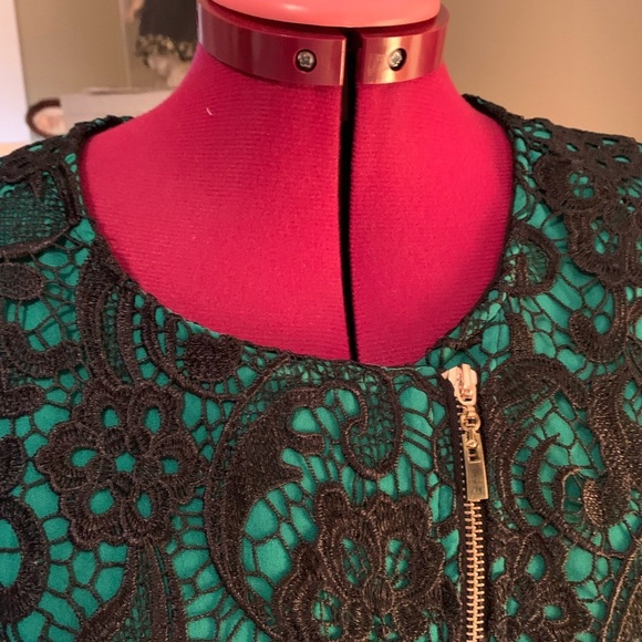 NWOT Grifflin Lace contrast jacket with zipper front - Picture 5 of 14